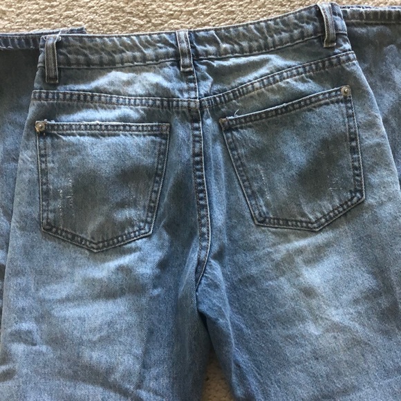 Distressed Jeans - Picture 4 of 4